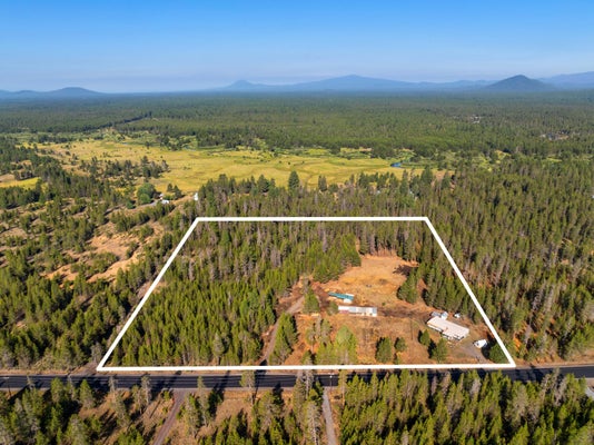 54461 HUNTINGTON RD, BEND, OR 97707 - Image c86b6ab9508d0f4986823bb338e2300a/1097657956