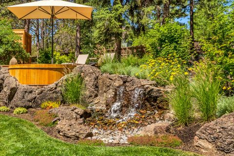 Tiny photo for 2256 NW Eastes Street, Bend, OR 97703 (MLS # 220213084)