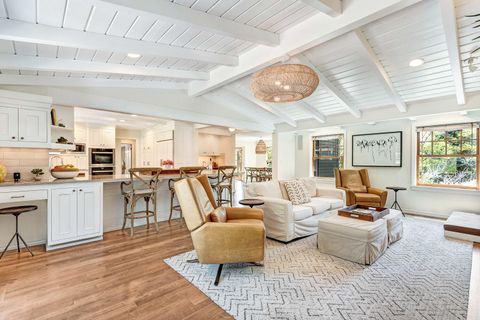 Tiny photo for 2256 NW Eastes Street, Bend, OR 97703 (MLS # 220213084)