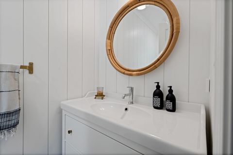 Tiny photo for 2256 NW Eastes Street, Bend, OR 97703 (MLS # 220213084)