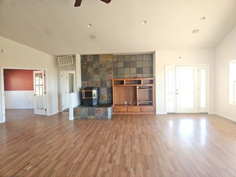 Tiny photo for 11435 Hill Road, Klamath Falls, OR 97603 (MLS # 220211119)