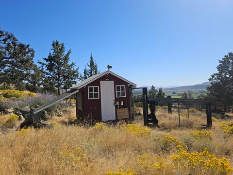 Tiny photo for 11435 Hill Road, Klamath Falls, OR 97603 (MLS # 220211119)