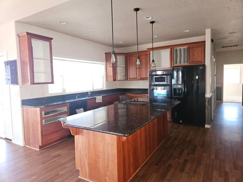 Tiny photo for 11435 Hill Road, Klamath Falls, OR 97603 (MLS # 220211119)