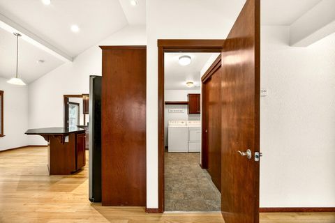 Tiny photo for 150 Graham Way, Talent, OR 97540 (MLS # 220215749)