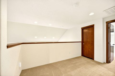 Tiny photo for 150 Graham Way, Talent, OR 97540 (MLS # 220215749)