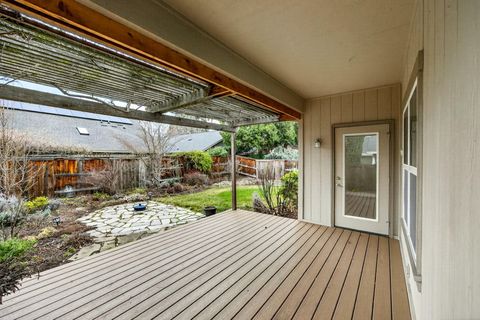 Tiny photo for 150 Graham Way, Talent, OR 97540 (MLS # 220215749)