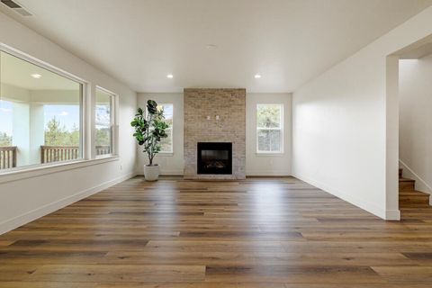 Tiny photo for 1216 Vine Maple Drive, Klamath Falls, OR 97601 (MLS # 220215649)