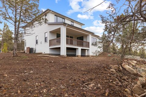 Tiny photo for 1216 Vine Maple Drive, Klamath Falls, OR 97601 (MLS # 220215649)