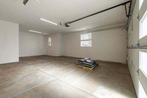 Tiny photo for 1216 Vine Maple Drive, Klamath Falls, OR 97601 (MLS # 220215649)