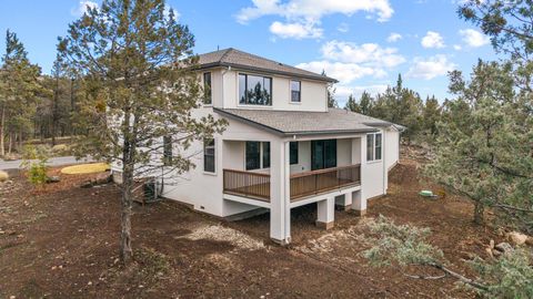 Tiny photo for 1216 Vine Maple Drive, Klamath Falls, OR 97601 (MLS # 220215649)