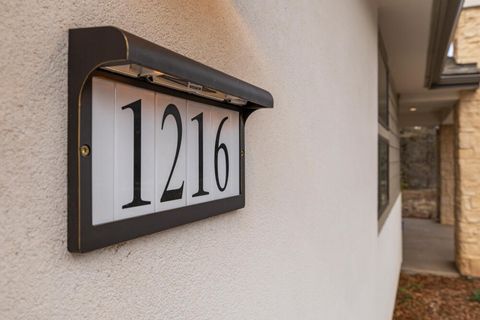 Tiny photo for 1216 Vine Maple Drive, Klamath Falls, OR 97601 (MLS # 220215649)