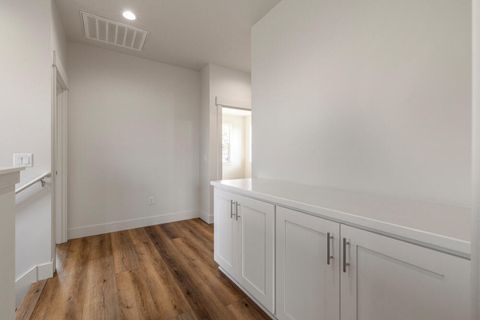 Tiny photo for 1216 Vine Maple Drive, Klamath Falls, OR 97601 (MLS # 220215649)