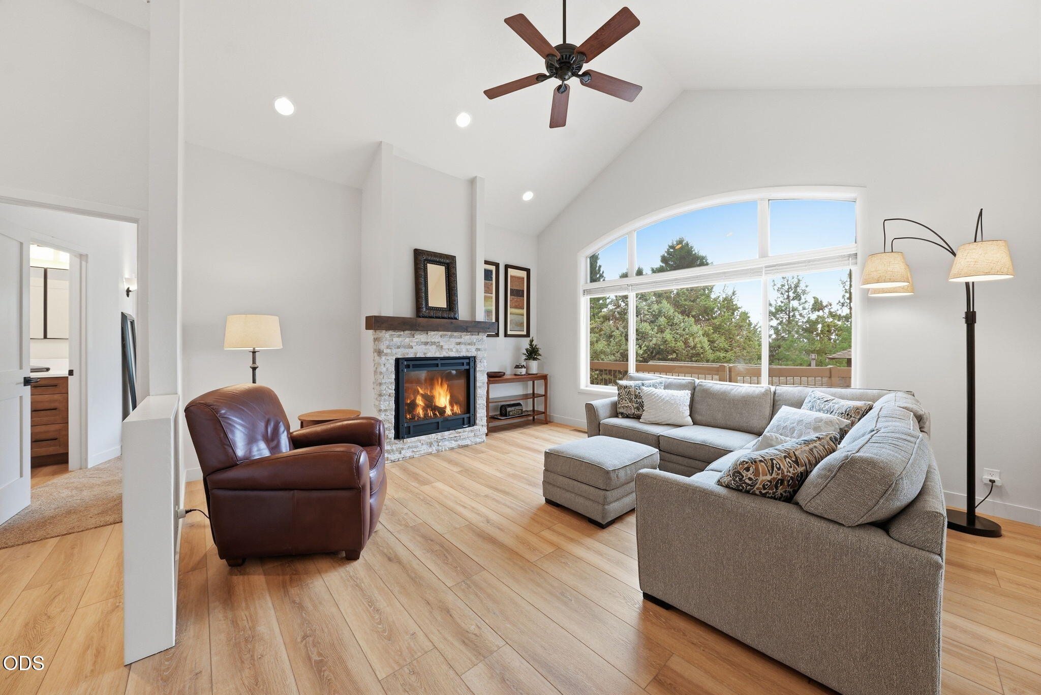 1287 NW City Heights Drive