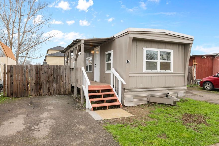 Completely remodeled, beautiful home located in the White city Estates manufactured home park. New electrical, new lights, completely new bathroom, kitchen and more, renovated top to bottom and is move-in ready.
All Age Park ready for its new owner. This home is a MUST-SEE.