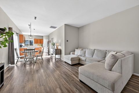 Tiny photo for 2217 NW Cedar Avenue, Redmond, OR 97756 (MLS # 220219760)
