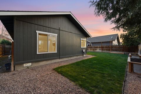 Tiny photo for 2217 NW Cedar Avenue, Redmond, OR 97756 (MLS # 220219760)