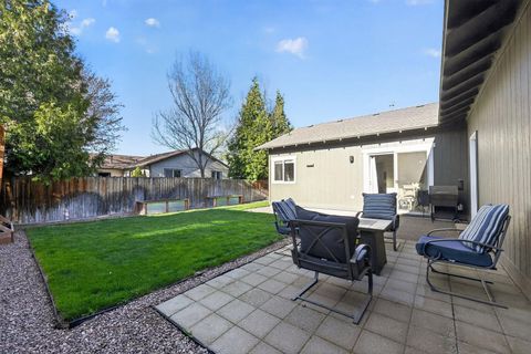 Tiny photo for 2217 NW Cedar Avenue, Redmond, OR 97756 (MLS # 220219760)