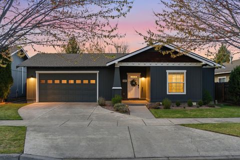 Tiny photo for 2217 NW Cedar Avenue, Redmond, OR 97756 (MLS # 220219760)