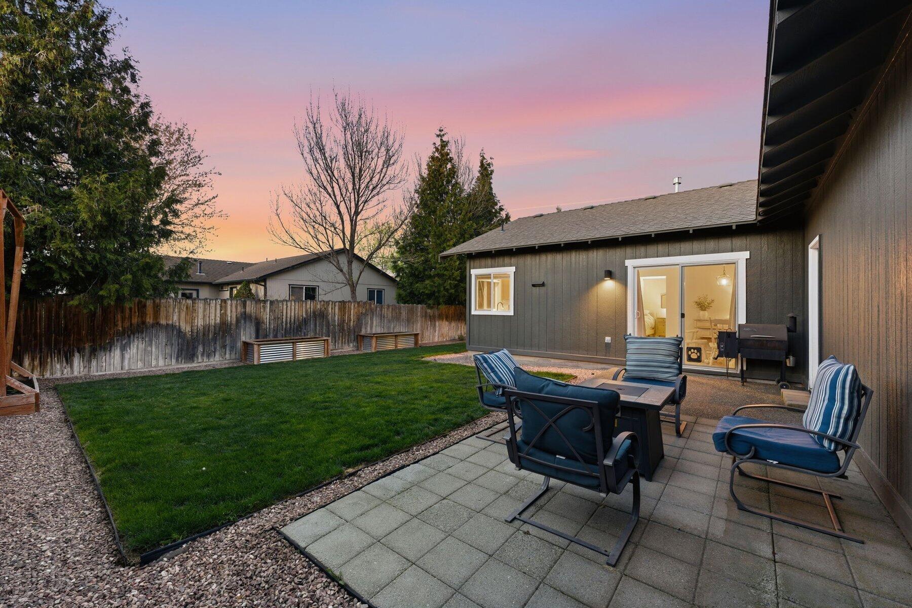 2217 NW Cedar Avenue