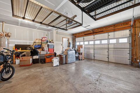 Tiny photo for 2217 NW Cedar Avenue, Redmond, OR 97756 (MLS # 220219760)