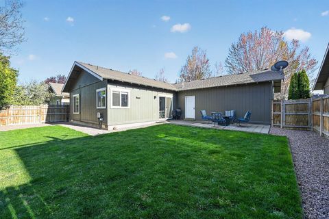 Tiny photo for 2217 NW Cedar Avenue, Redmond, OR 97756 (MLS # 220219760)