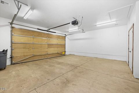 Tiny photo for 42256 Skiway Drive, Klamath Falls, OR 97601 (MLS # 220223425)