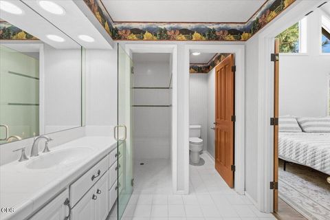 Tiny photo for 42256 Skiway Drive, Klamath Falls, OR 97601 (MLS # 220223425)