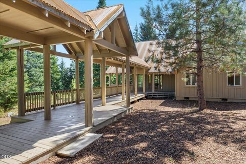 Tiny photo for 42256 Skiway Drive, Klamath Falls, OR 97601 (MLS # 220223425)