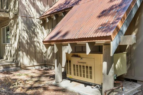 Tiny photo for 42256 Skiway Drive, Klamath Falls, OR 97601 (MLS # 220223425)