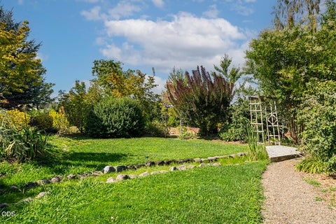 Tiny photo for 1850 Camp Baker Road, Medford, OR 97501 (MLS # 220227487)