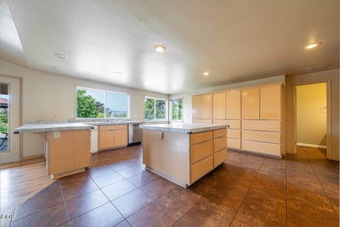 Tiny photo for 1850 Camp Baker Road, Medford, OR 97501 (MLS # 220227487)