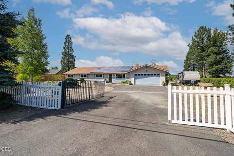 Tiny photo for 1850 Camp Baker Road, Medford, OR 97501 (MLS # 220227487)