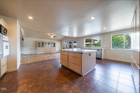 Tiny photo for 1850 Camp Baker Road, Medford, OR 97501 (MLS # 220227487)