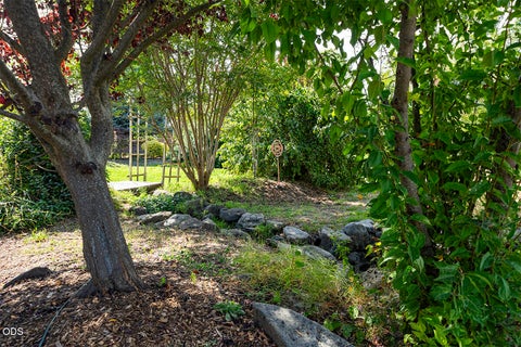 Tiny photo for 1850 Camp Baker Road, Medford, OR 97501 (MLS # 220227487)