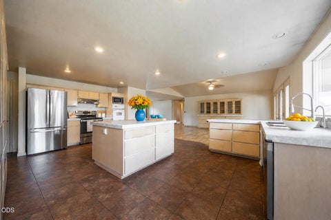 Tiny photo for 1850 Camp Baker Road, Medford, OR 97501 (MLS # 220227487)