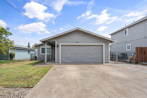 Tiny photo for 1827 Lillian Street, Medford, OR 97501 (MLS # 220227326)