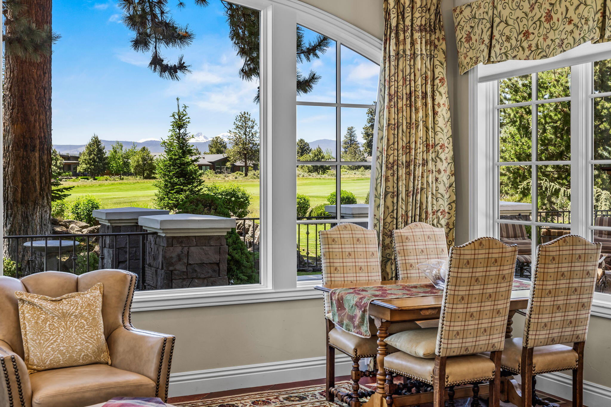 Broken Top - Residential