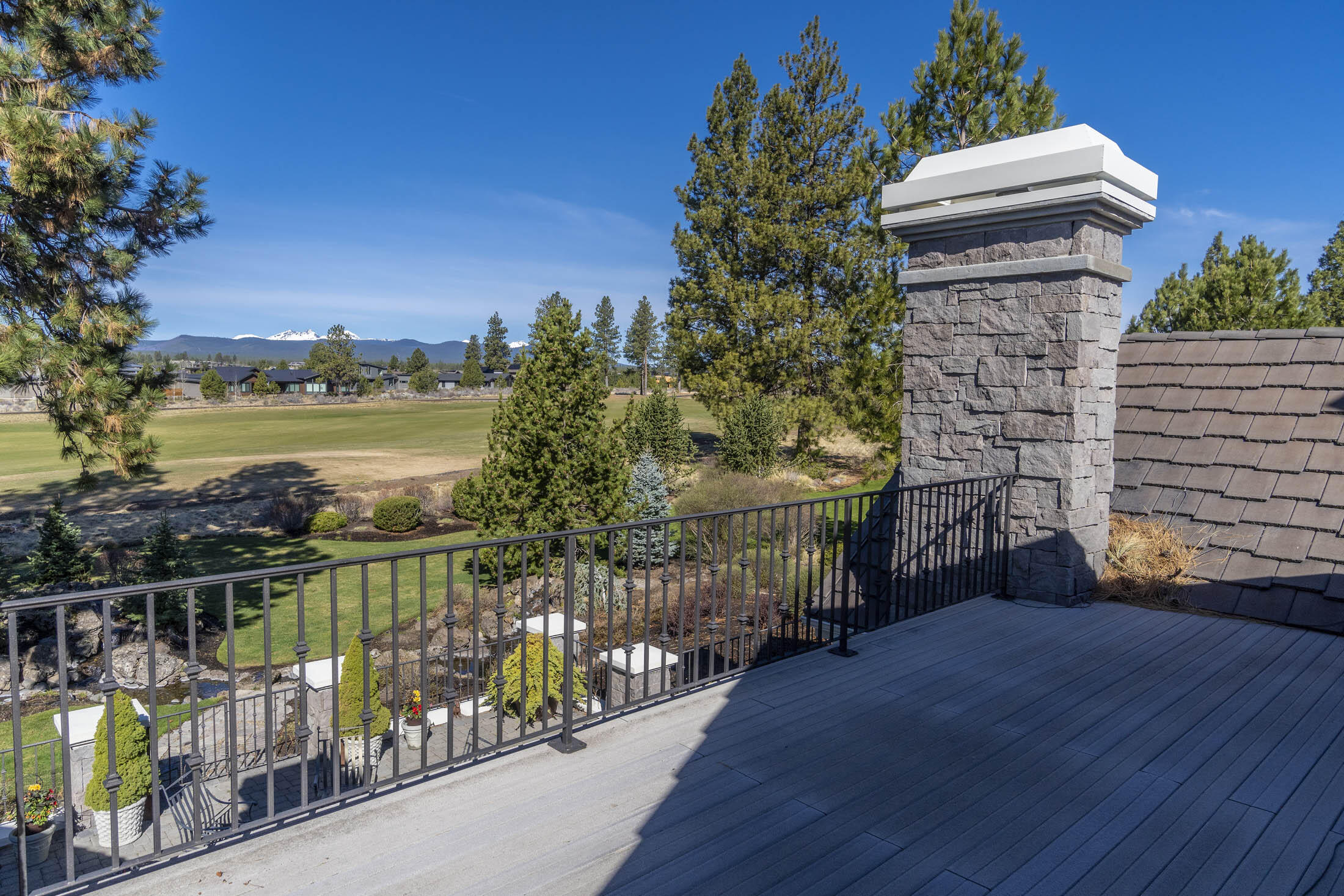 Broken Top - Residential