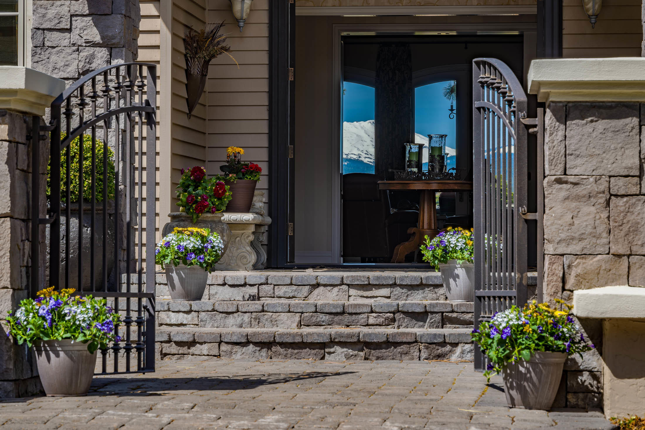 Broken Top - Residential