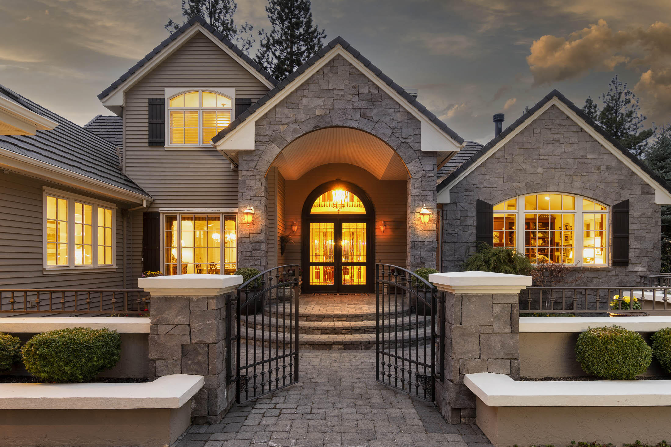 Broken Top - Residential