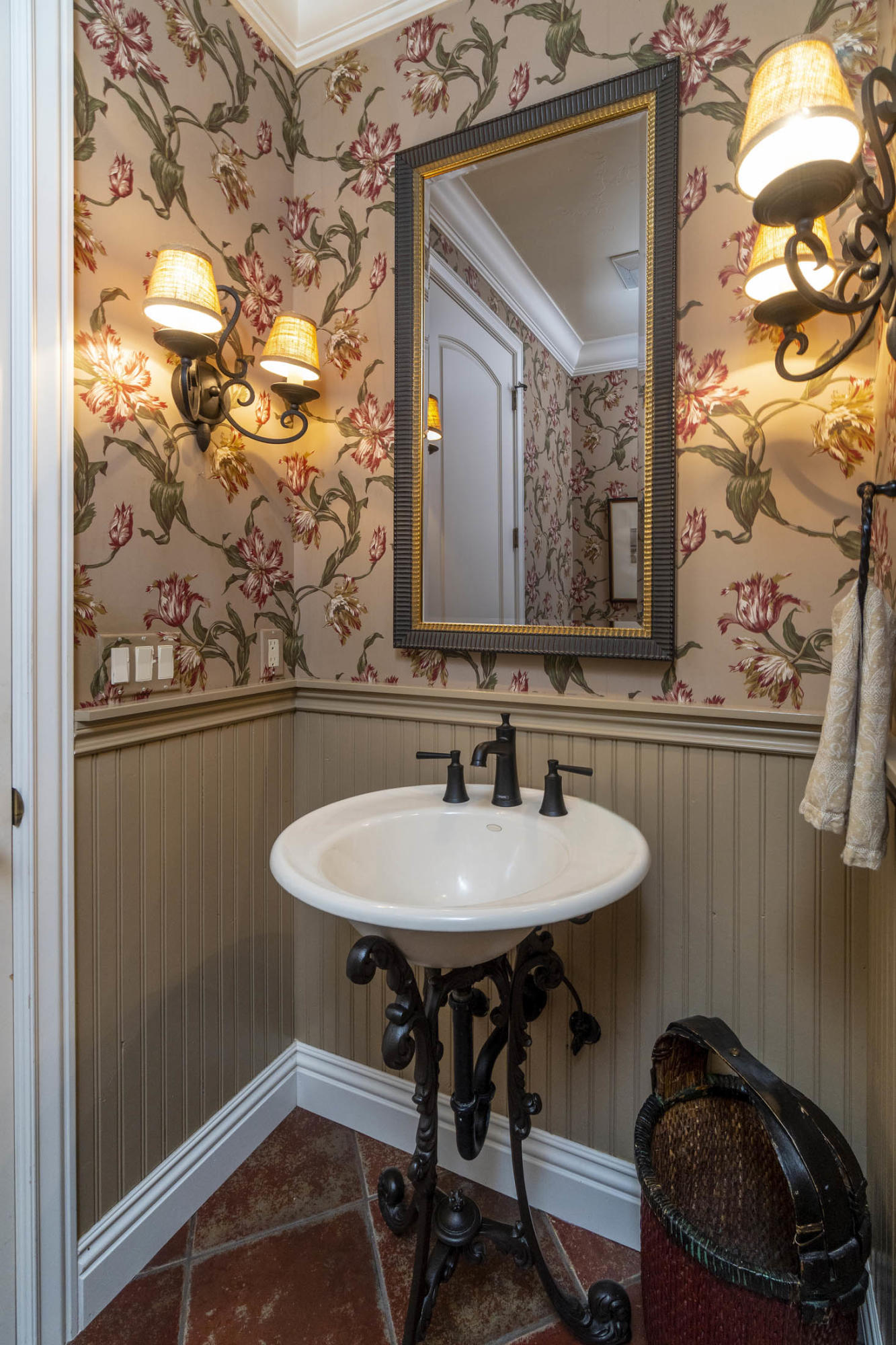 Broken Top - Residential