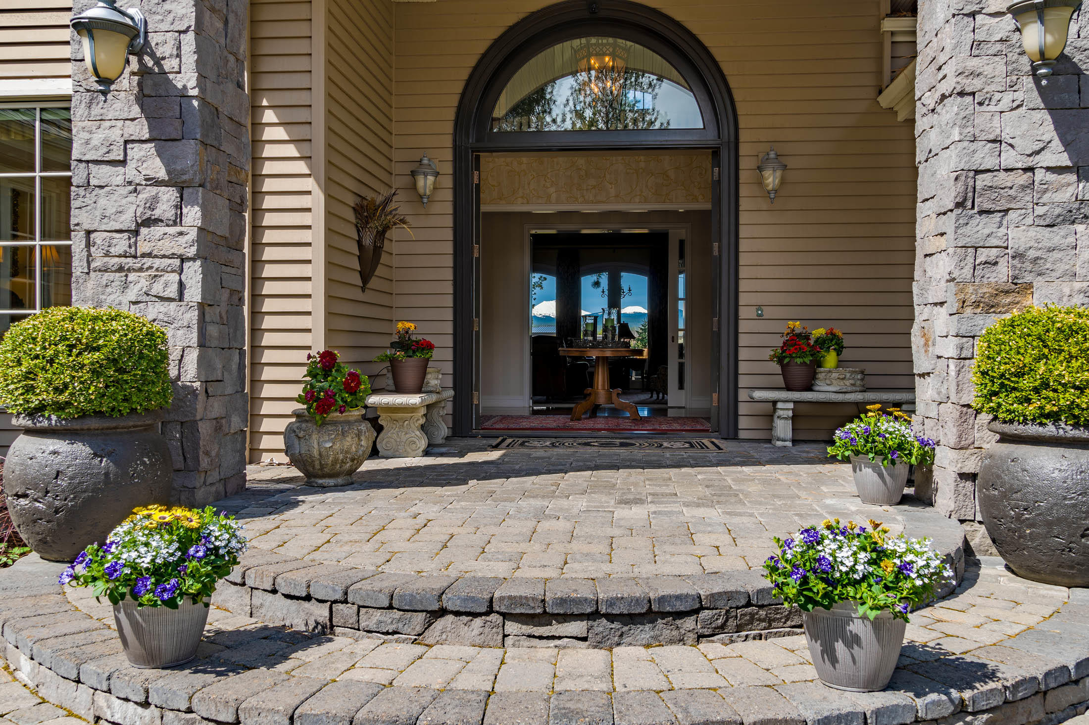 Broken Top - Residential