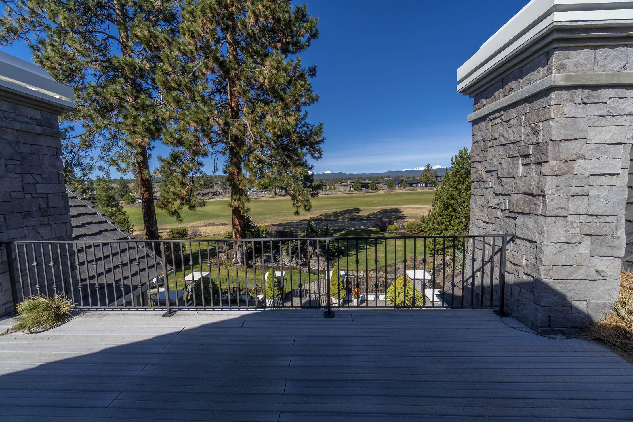 Broken Top - Residential