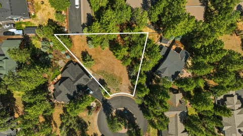 Photo of 875 S Starry Skies Court, Sisters, OR 97759 (MLS # 220220829)