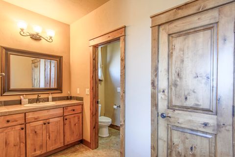 Tiny photo for 17171 SW Chaparral Drive, Powell Butte, OR 97753 (MLS # 220215484)