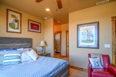 Tiny photo for 17171 SW Chaparral Drive, Powell Butte, OR 97753 (MLS # 220215484)