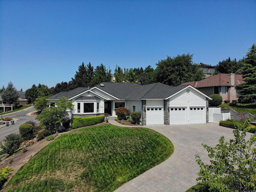 Outstanding VIEW PROPERTY in the coveted Cherry Lane Estates, a neighborhood of high-end executive homes, within the Hoover School District, close to medical facilities, world class vineyards, golf, & the Rogue Valley Country Club.  This incredible single story custom home offers a wonderful floor plan w/ stately entryway, office w/ double doors, family room w/ bay window & gas fireplace, lrg formal dining room w/ wet bar, bay window & balcony, open kitchen w/ lrg island, solid surface countertops, custom cabinets w/ under-mounted lighting & tile backsplash, built-in work desk & large walk-in pantry, breakfast nook w/ bay window, living room w/ vaulted ceilings & beautiful hardwood floors. Home features many recent improvements including a completely remodeled and well appointed master suite, tons of storage in and under the home, great views & natural light. Beautifully .38 acre corner lot w/ extensive stamped concrete circular driveway, 3-car garage, lrg usable backyard and more.