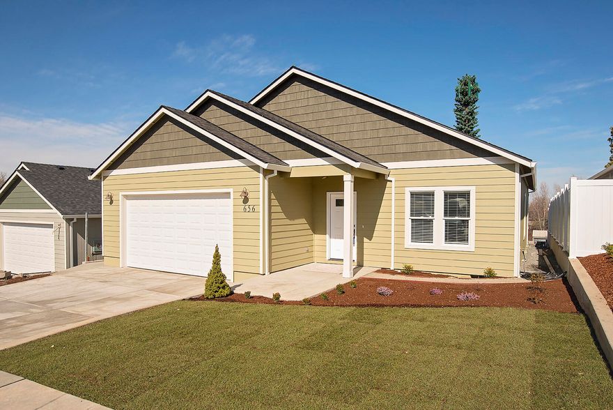 I know you have been waiting for a Brand New Home to come available in that sought-after South West Medford Neighborhood. The wait has ended. This one is freshly completed with extensive vaulted ceilings and abundant Granite Counter Space. The eat in Island fits many and allows you to be working on Dinner while still interacting with everyone in the Living and Dining area. Large windows to fill the home with natural light, laminate, and Tile floors. Aww, the size of the rooms are perfect! Come take a look and see how well this property is laid out and finished with great detail, and I almost forgot the VIEWS !!