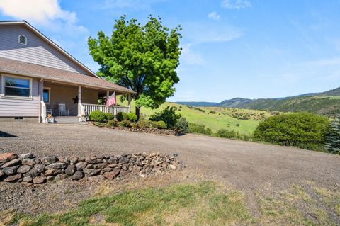 Tiny photo for 2809 Dead Indian Memorial Road, Ashland, OR 97520 (MLS # 220214053)