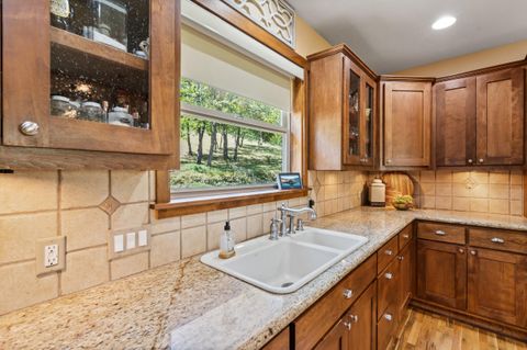 Tiny photo for 2809 Dead Indian Memorial Road, Ashland, OR 97520 (MLS # 220214053)